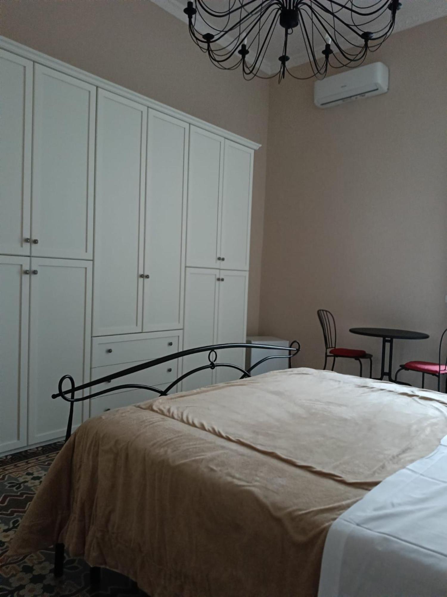 B&B Liberty House Napels Buitenkant foto
